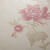 この図の札PVCは壁紙の壁紙の壁紙です。ゴムを持っています。直接百合田園の10メトルを貼りました。2001年の浅い黄地の粉の花を詰めます。